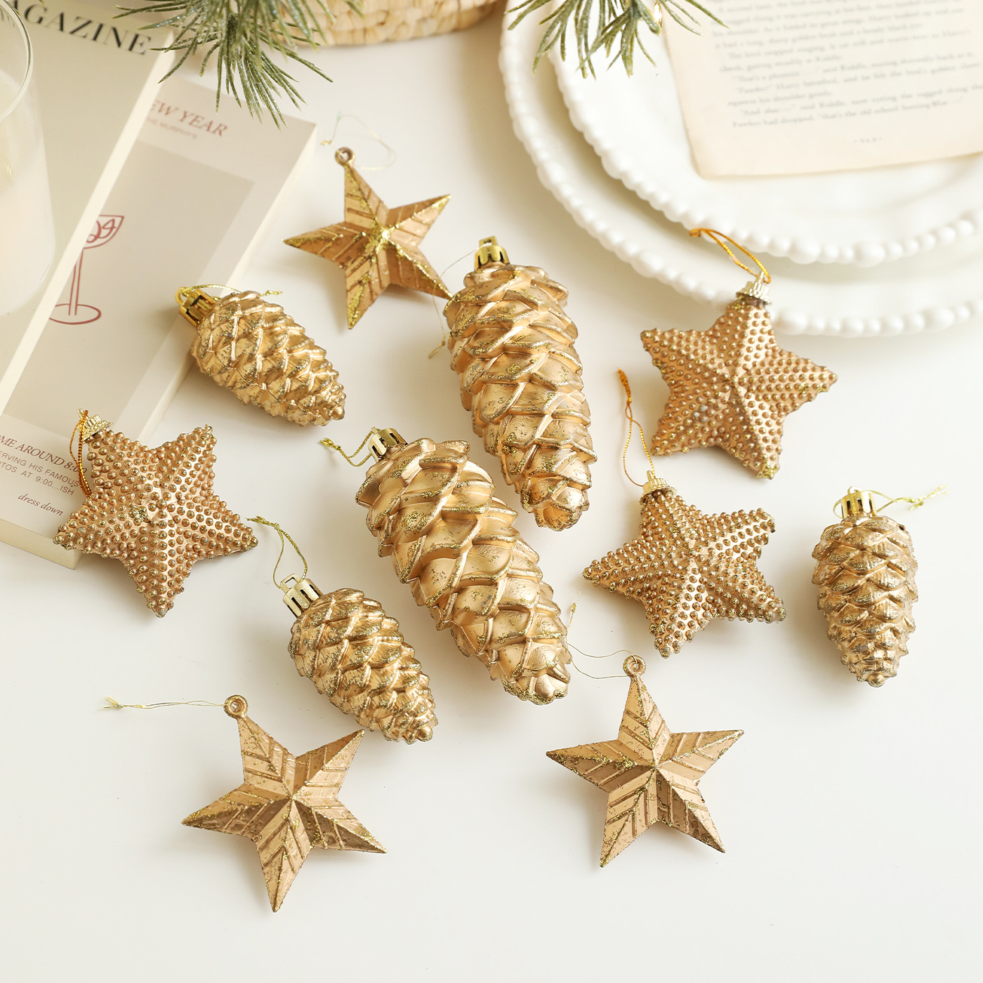 Hanging Christmas Ornaments  G - Home Improvement Store บทวิจารณ์และราคา